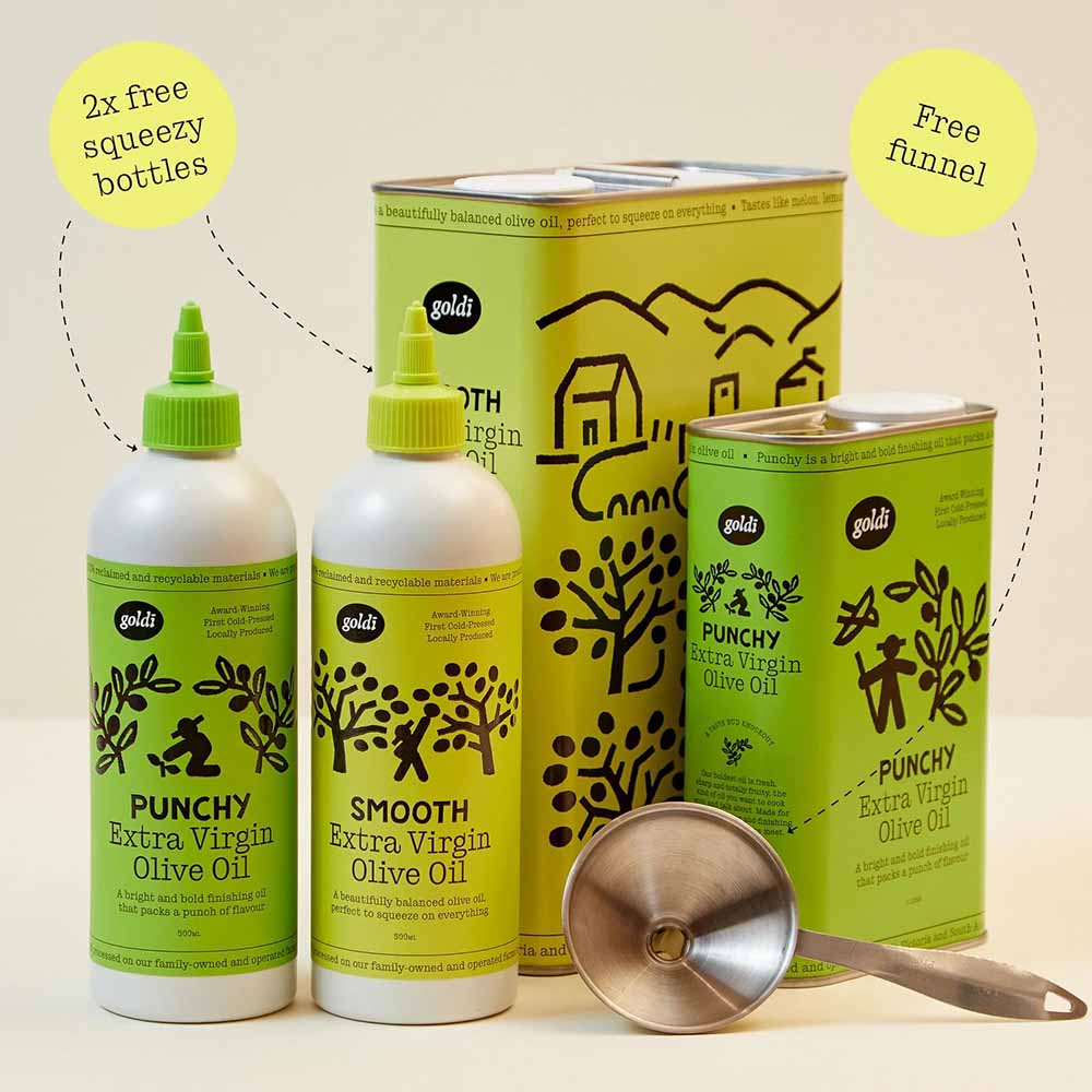 Sistema de packaging Goldi con botellas rellenables Smooth y Punchy, latas de aceite de oliva y embudo